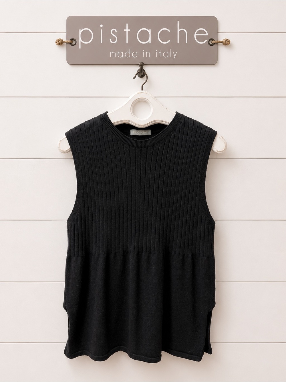Pistache Black Sleeveless Knit Top – Ribbed Texture, Size XL